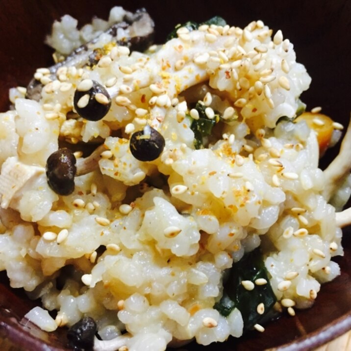 リメイク!しめじとわかめの味噌汁雑炊